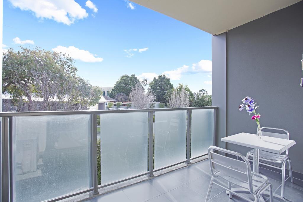 Astra Apartments Glen Waverley @Viqi Bagian luar foto